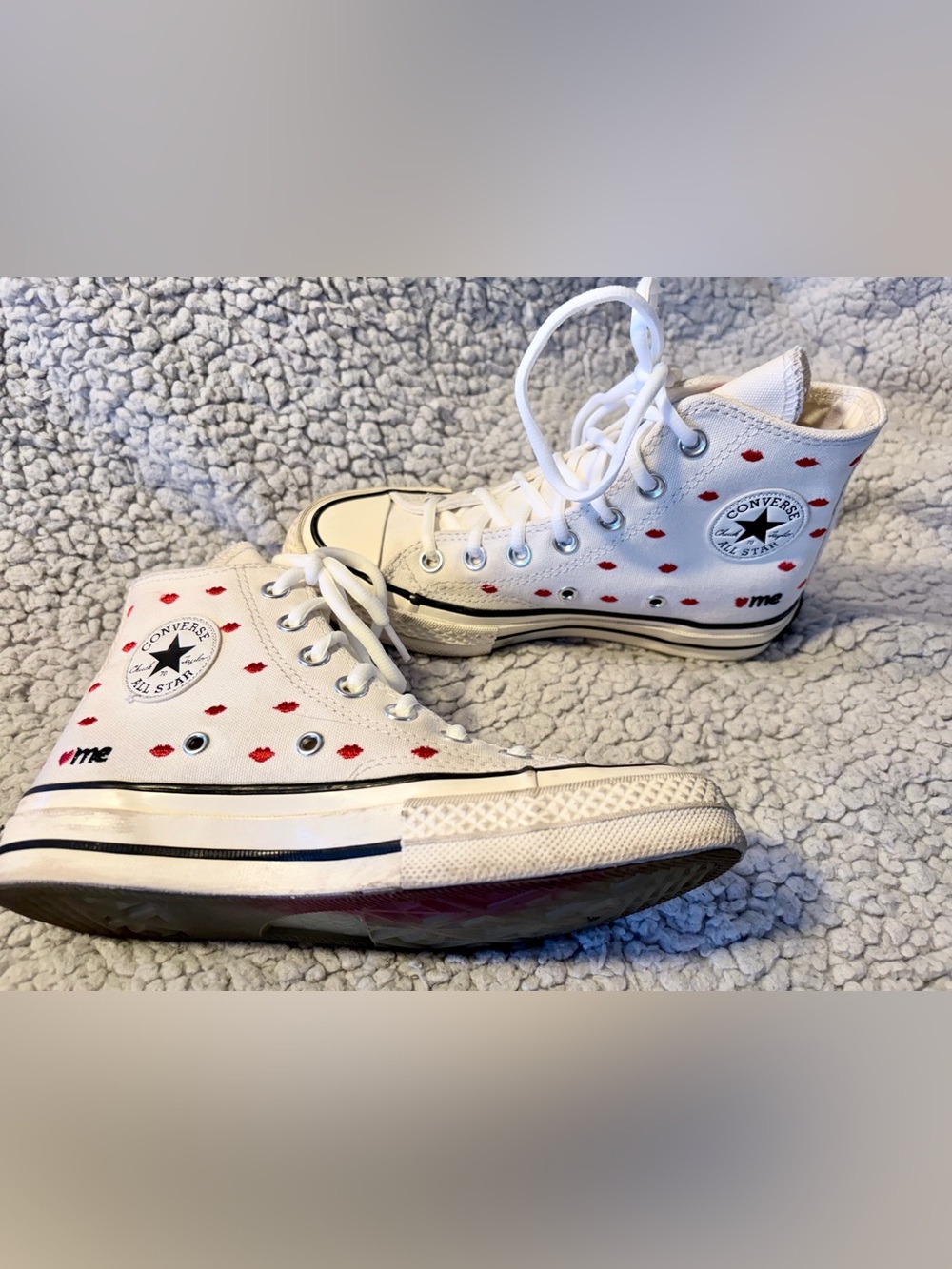 Converse Chuck 70 High Top "Love Me" Embroidered Lips Valentine Limited Edition.